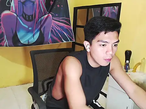 Snapshot of Hunky_paul chatting on 14, 12, 2025 Hunky paul online show from 14, 12, 2025