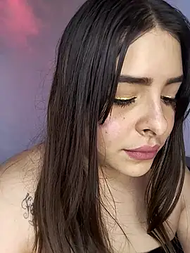 Nahomy cm online show from 26, 11, 2025