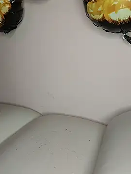 KARISHMA-STRIP online show from 29, 10, 2025