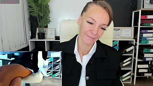 Jesica mooon online show from 19, 9, 2025