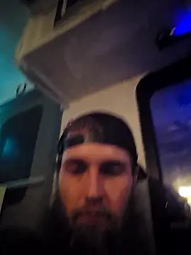 Snapshot of high3ndlowlife chatting on 18, 5, 2026 high3ndlowlife online show from 18, 5, 2026