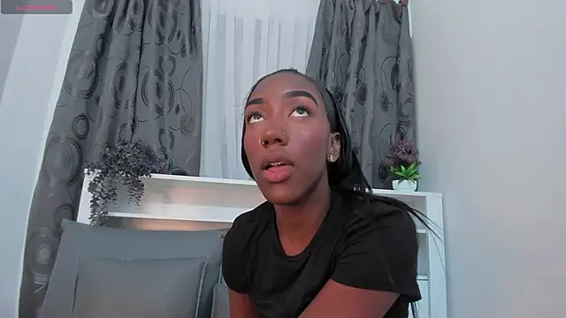 Mistt Mia online show from 8, 10, 2025