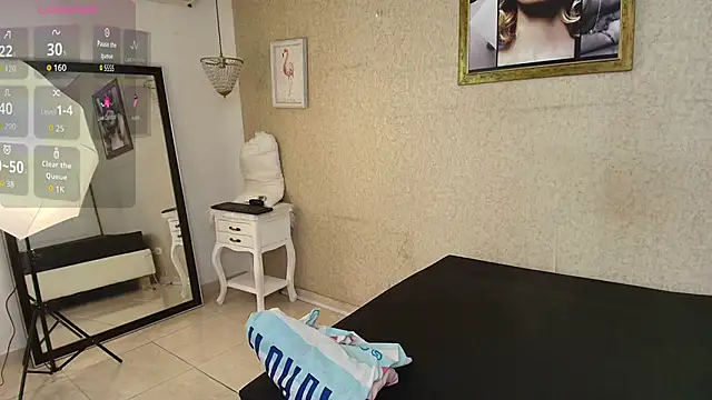 Miladiosa online show from 28, 10, 2025