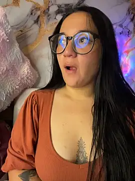 Snapshot of sara_roy04_ chatting on 23, 9, 2025 sara roy04  online show from 23, 9, 2025