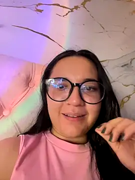 Snapshot of sara_roy04_ chatting on 24, 9, 2025 sara roy04  online show from 24, 9, 2025