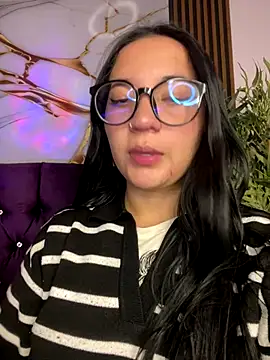 Snapshot of sara_roy04_ chatting on 26, 9, 2025 sara roy04  online show from 26, 9, 2025