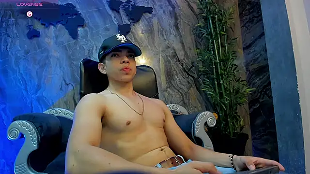 Snapshot of Eryonbradley chatting on 13, 9, 2025 Eryonbradley online show from 13, 9, 2025