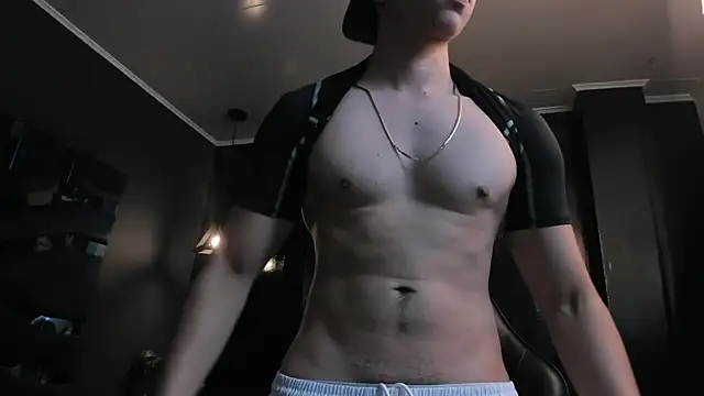 Snapshot of Eryonbradley chatting on 14, 10, 2025 Eryonbradley online show from 14, 10, 2025