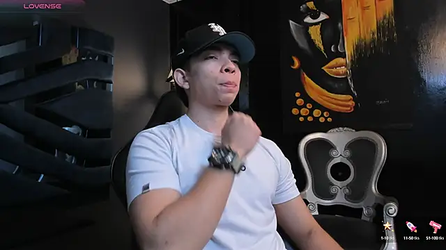 Snapshot of Eryonbradley chatting on 15, 10, 2025 Eryonbradley online show from 15, 10, 2025