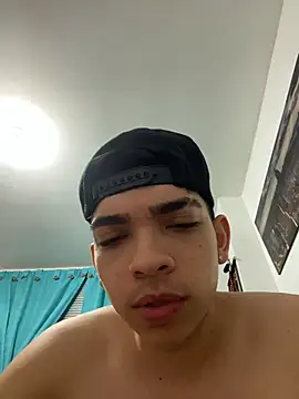 Snapshot of Eryonbradley chatting on 27, 10, 2025 Eryonbradley online show from 27, 10, 2025