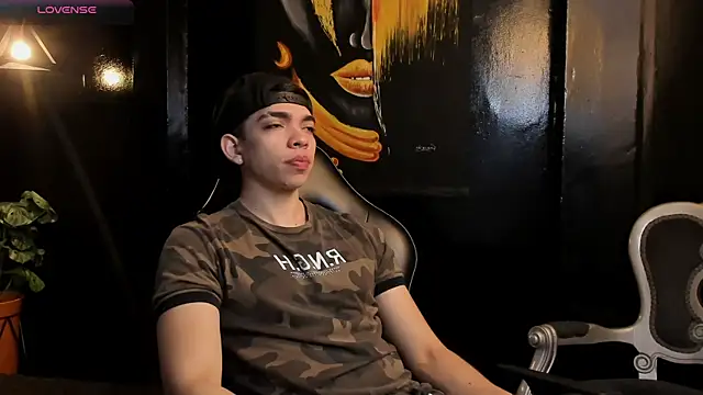 Snapshot of Eryonbradley chatting on 1, 11, 2025 Eryonbradley online show from 1, 11, 2025