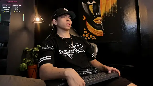 Snapshot of Eryonbradley chatting on 21, 11, 2025 Eryonbradley online show from 21, 11, 2025