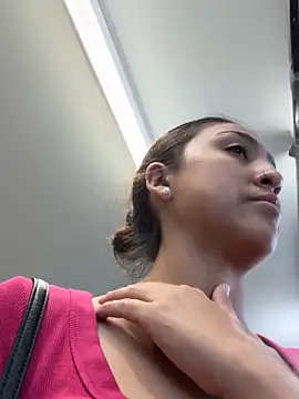 Snapshot of Sonnysoles chatting on 11, 11, 2025 Sonnysoles online show from 11, 11, 2025