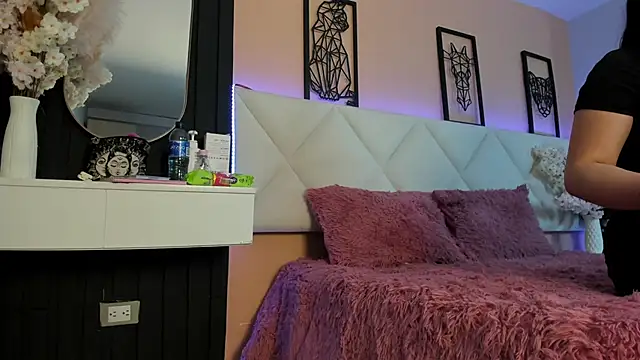 Snapshot of veronica_hill_ chatting on 9, 9, 2025 veronica hill online show from 9, 9, 2025