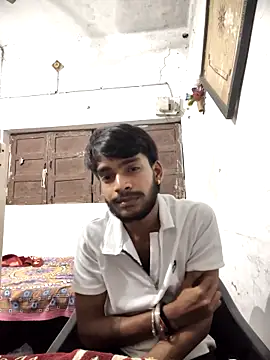 yashuuuu021 online show from 3, 10, 2025