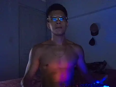 Snapshot of AngelSaloh chatting on 22, 12, 2025 AngelSaloh online show from 22, 12, 2025