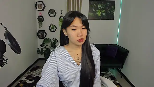 LunaPurrr online show from 23, 10, 2025