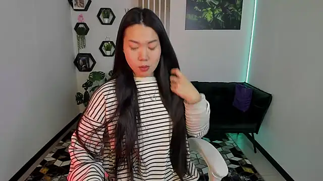 LunaPurrr online show from 20, 11, 2025