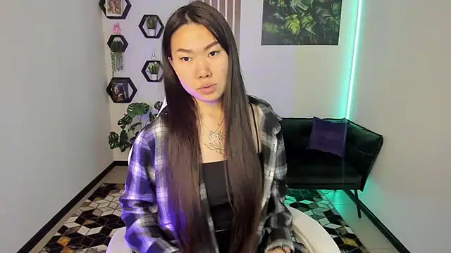 LunaPurrr online show from 23, 11, 2025