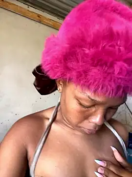 Snapshot of BaddestAss22 chatting on 8, 10, 2025 BaddestAss22 online show from 8, 10, 2025