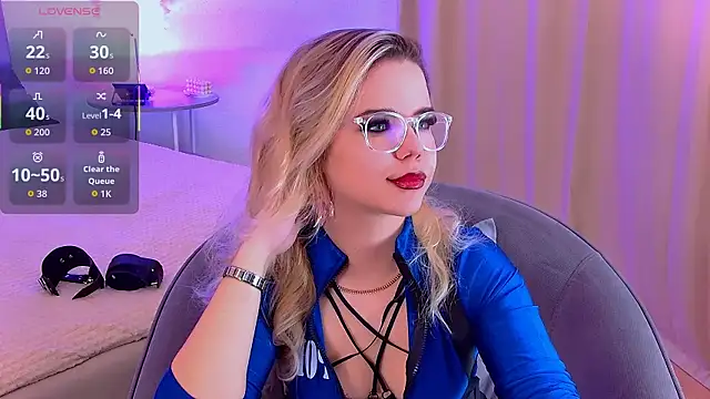 Snapshot of PrincessSlay chatting on 30, 10, 2025 PrincessSlay online show from 30, 10, 2025