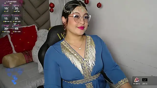 Snapshot of heluejamil chatting on 3, 12, 2025 heluejamil online show from 3, 12, 2025