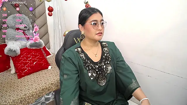 Snapshot of heluejamil chatting on 22, 12, 2025 heluejamil online show from 22, 12, 2025