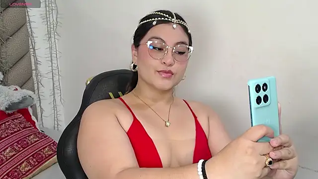 Snapshot of heluejamil chatting on 7, 1, 2026 heluejamil online show from 7, 1, 2026