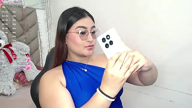 Snapshot of heluejamil chatting on 17, 1, 2026 heluejamil online show from 17, 1, 2026