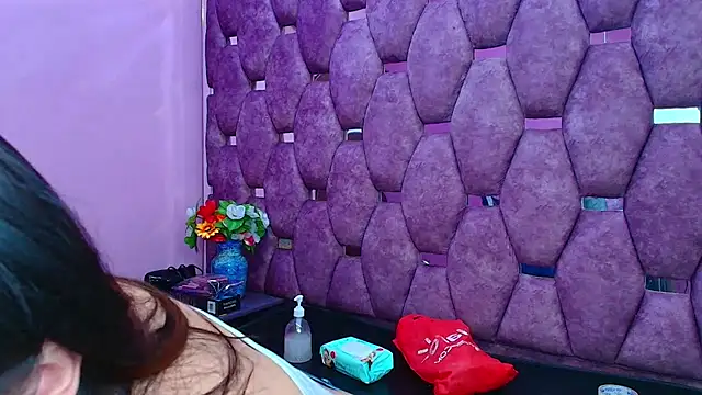 miaharvey 69 online show from 15, 12, 2025