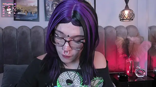 Dark nina  online show from 10, 11, 2025