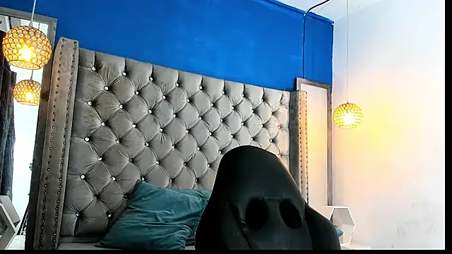 latinhotmuscle online show from 19, 11, 2025