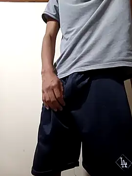 gthicklatino online show from 23, 4, 2026