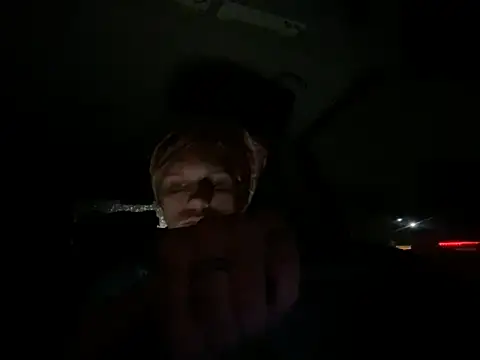 Snapshot of XanderOzzz chatting on 2, 11, 2025 XanderOzzz online show from 2, 11, 2025