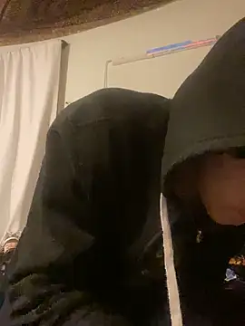 Snapshot of XanderOzzz chatting on 1, 12, 2025 XanderOzzz online show from 1, 12, 2025