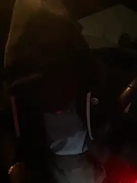 Snapshot of XanderOzzz chatting on 4, 12, 2025 XanderOzzz online show from 4, 12, 2025