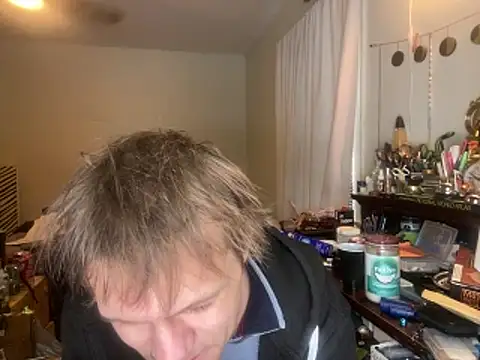 Snapshot of XanderOzzz chatting on 4, 12, 2025 XanderOzzz online show from 4, 12, 2025