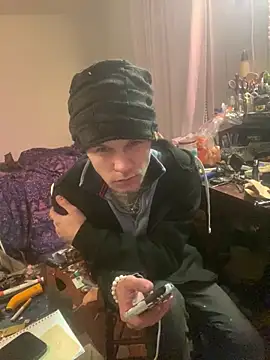 Snapshot of XanderOzzz chatting on 5, 12, 2025 XanderOzzz online show from 5, 12, 2025