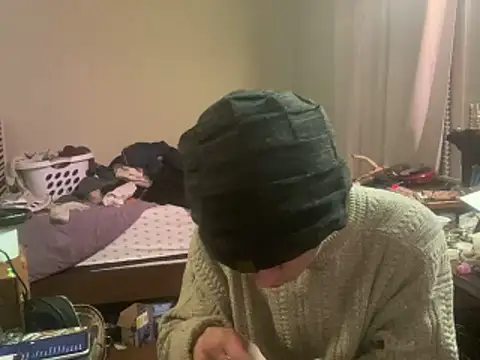 Snapshot of XanderOzzz chatting on 19, 12, 2025 XanderOzzz online show from 19, 12, 2025