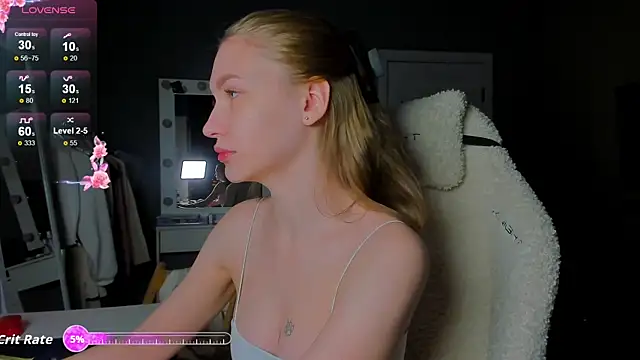 Snapshot of Ammi_bliss chatting on 3, 10, 2025 Ammi bliss online show from 3, 10, 2025