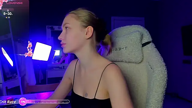 Snapshot of Ammi_bliss chatting on 6, 10, 2025 Ammi bliss online show from 6, 10, 2025
