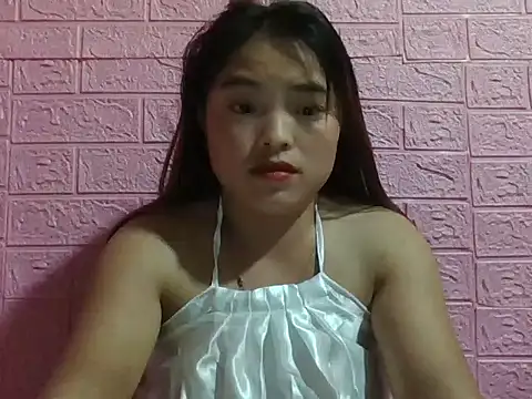 Snapshot of Loc_al chatting on 10, 10, 2025 Loc al online show from 10, 10, 2025