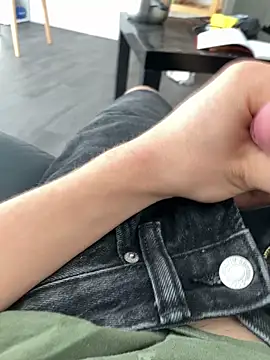 Loulou 2007 online show from 1, 10, 2025