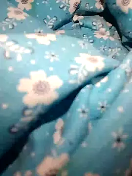 Snapshot of Cuthira chatting on 20, 9, 2025 Cuthira online show from 20, 9, 2025