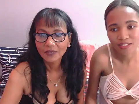 Snapshot of indian_sherryxo chatting on 18, 10, 2025 indian sherryxo online show from 18, 10, 2025