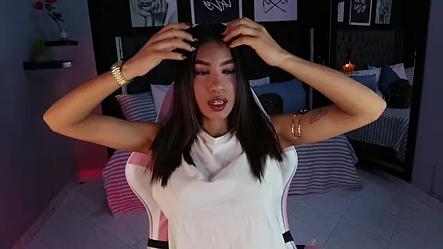 Snapshot of kitty_collins_ chatting on 11, 1, 2026 kitty collins online show from 11, 1, 2026