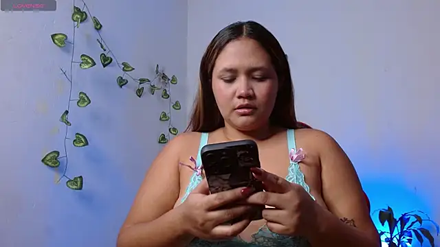 isa salvatore  online show from 12, 9, 2025