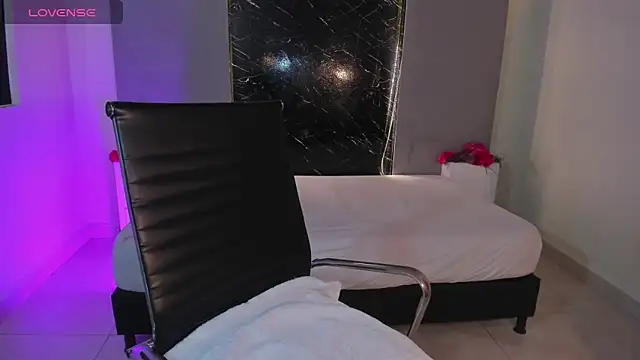 Snapshot of Hannacooper3 chatting on 9, 10, 2025 Hannacooper3 online show from 9, 10, 2025