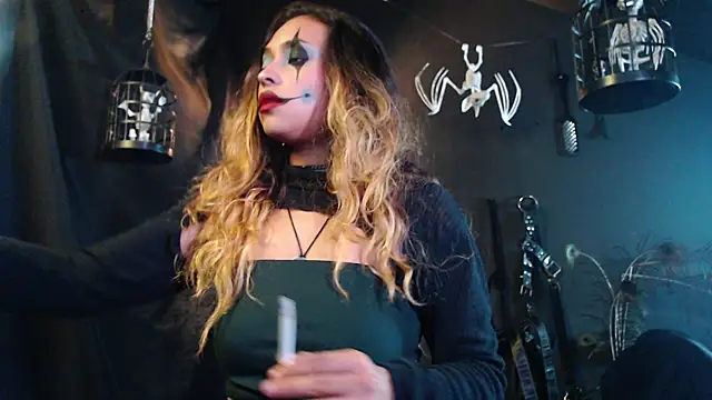 Snapshot of SabaTheCourtesan chatting on 22, 10, 2025 SabaTheCourtesan online show from 22, 10, 2025