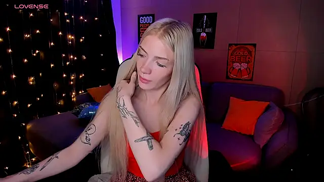 AnyaTaylor  online show from 25, 9, 2025